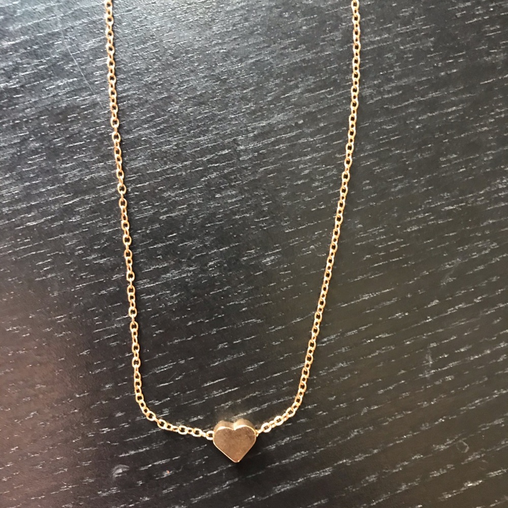 Heart pendant necklace